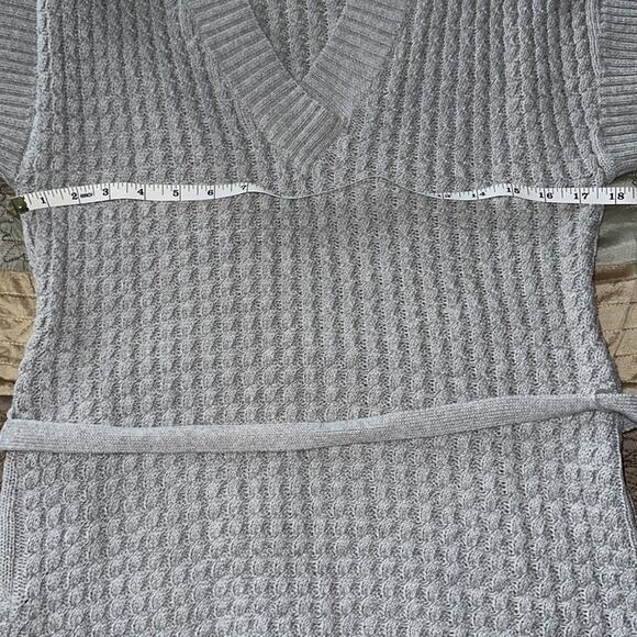 Calvin Klein | Short Sleeve Tunic Sweater with Belt Size S - Picture 8 of 9